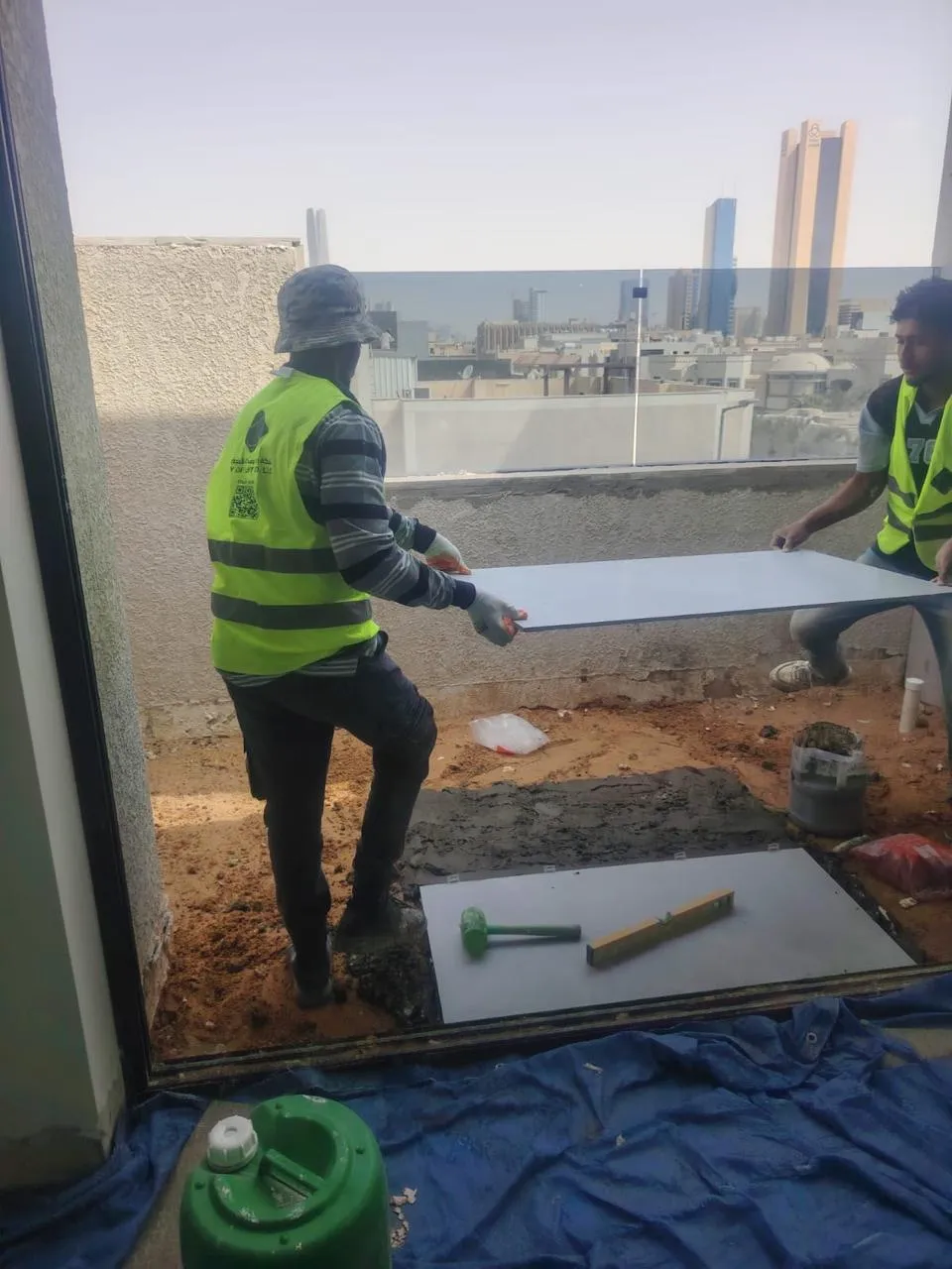 بلاط سيراميك