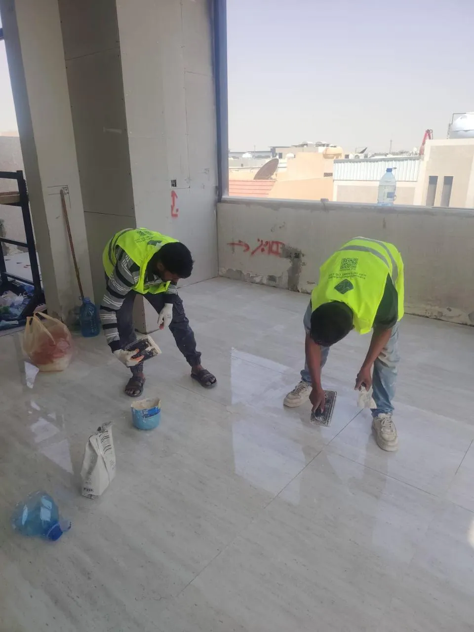 بلاط سيراميك