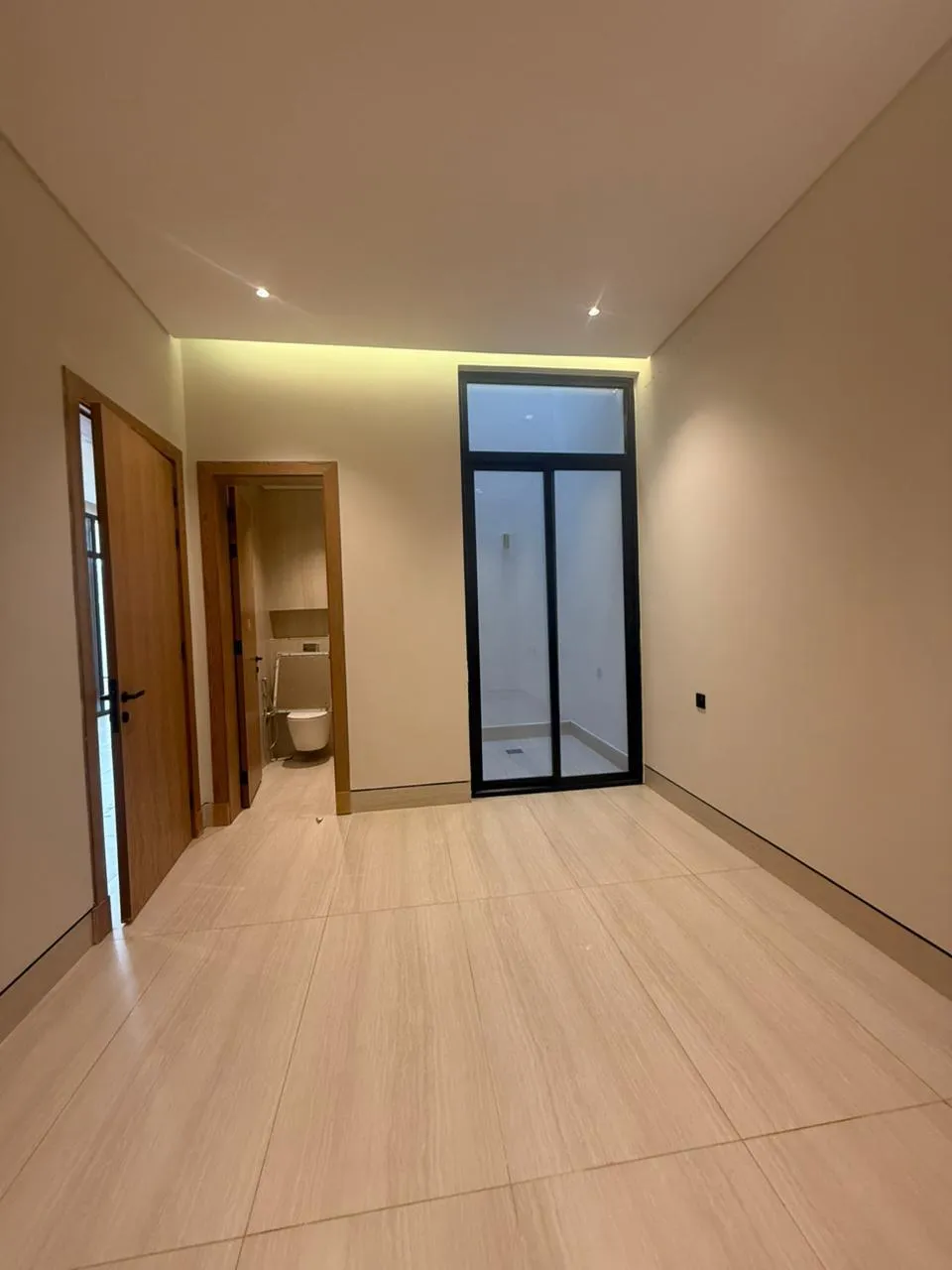 بلاط سيراميك